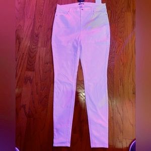 NEW Fashion Nova White pants/jeans-size 14